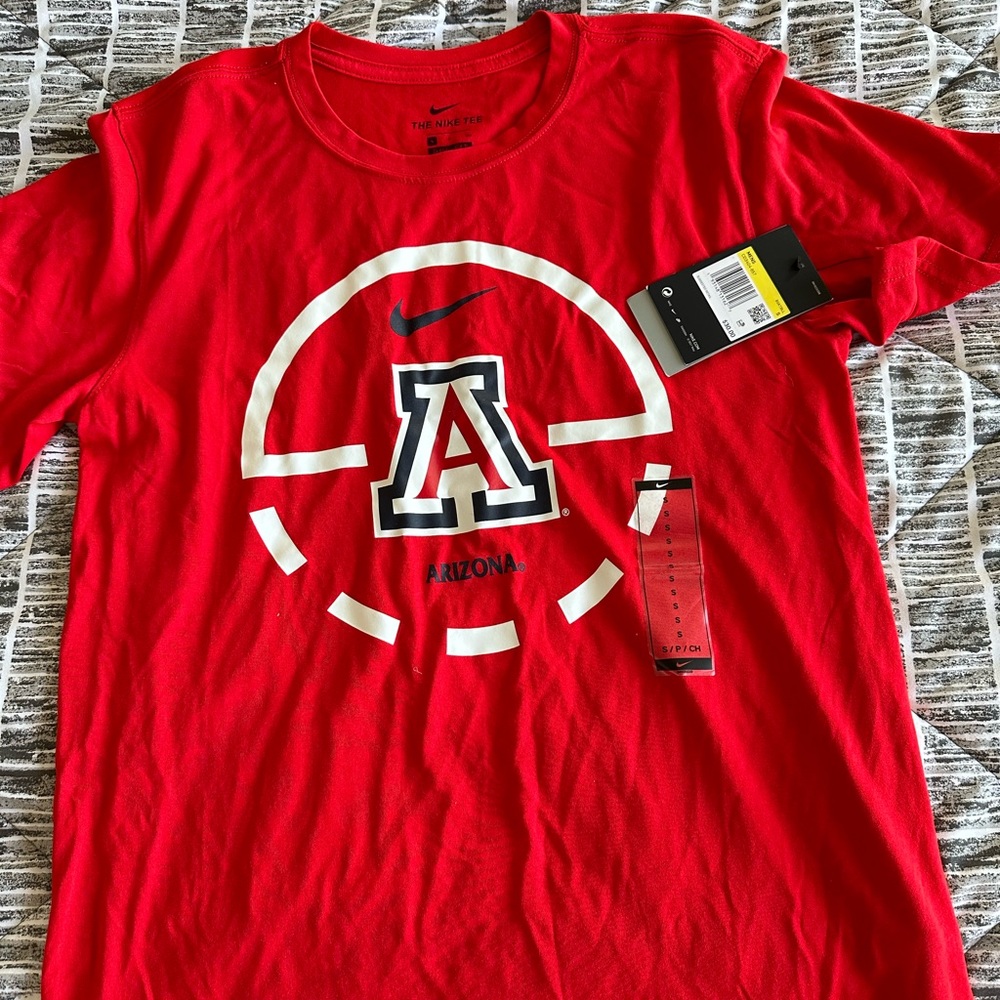 Nike university of Arizona wildcat basketball shirt